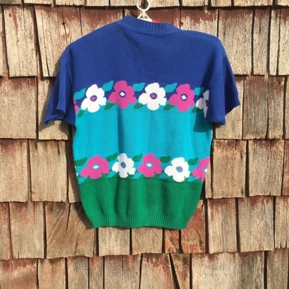 80’s Flower Power Sweater - Picture 7 of 8